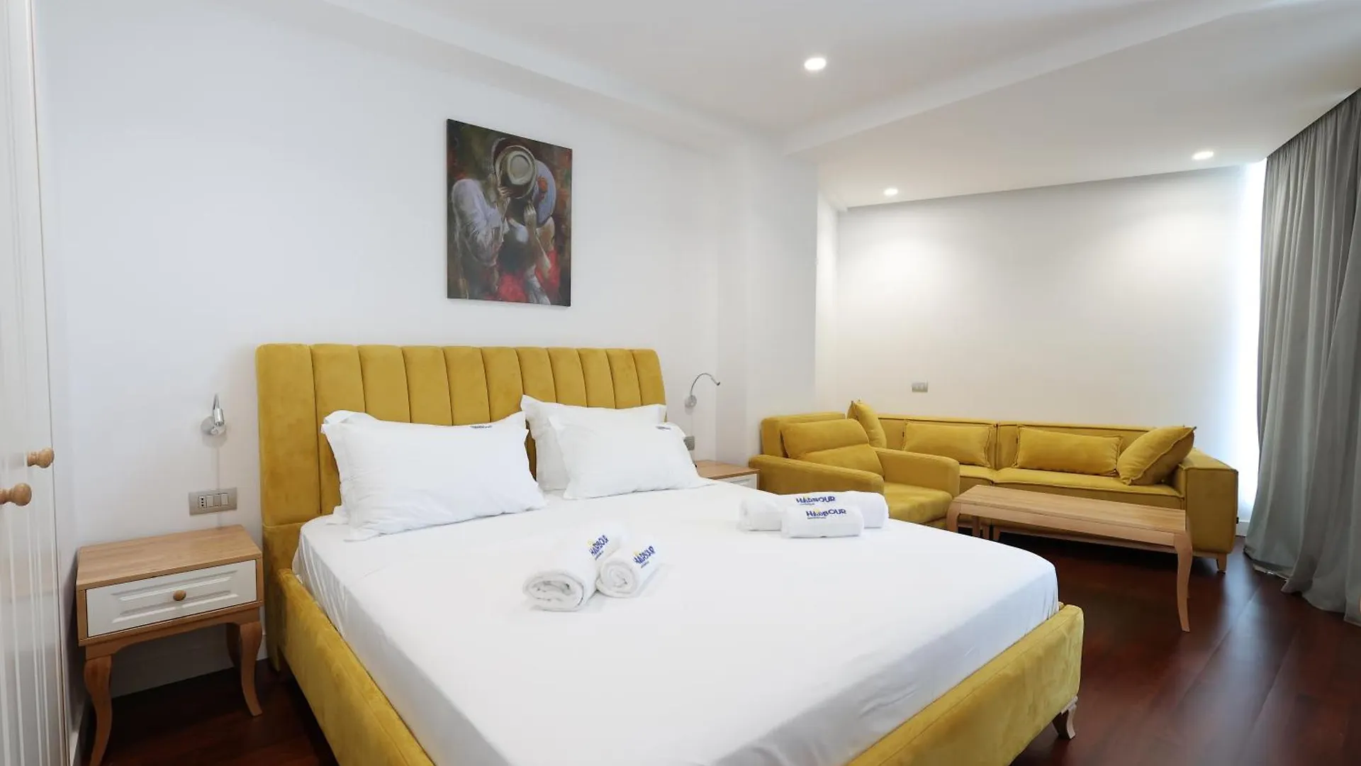 סרנדה Harbour Hotel