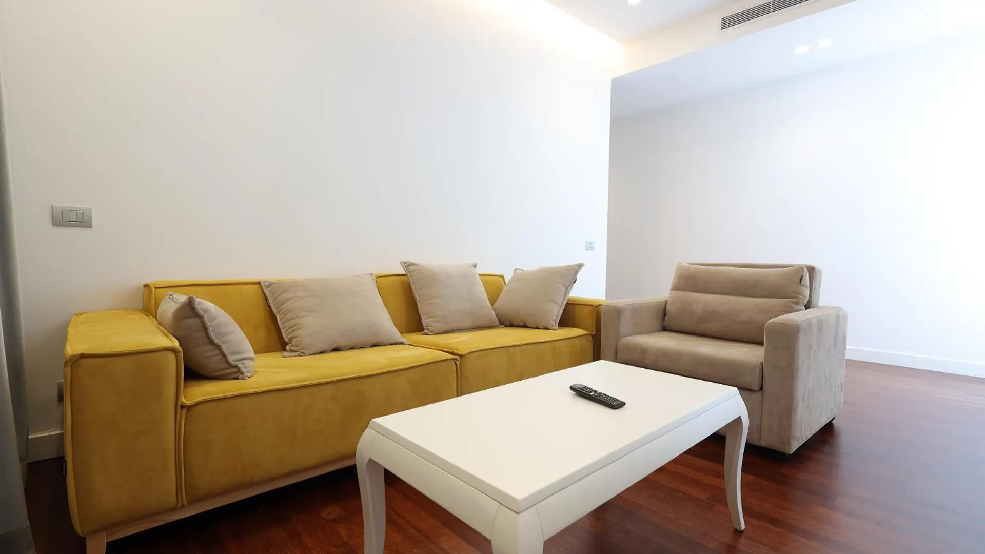Harbour Hotel Saranda 4*,  Arnavutluk