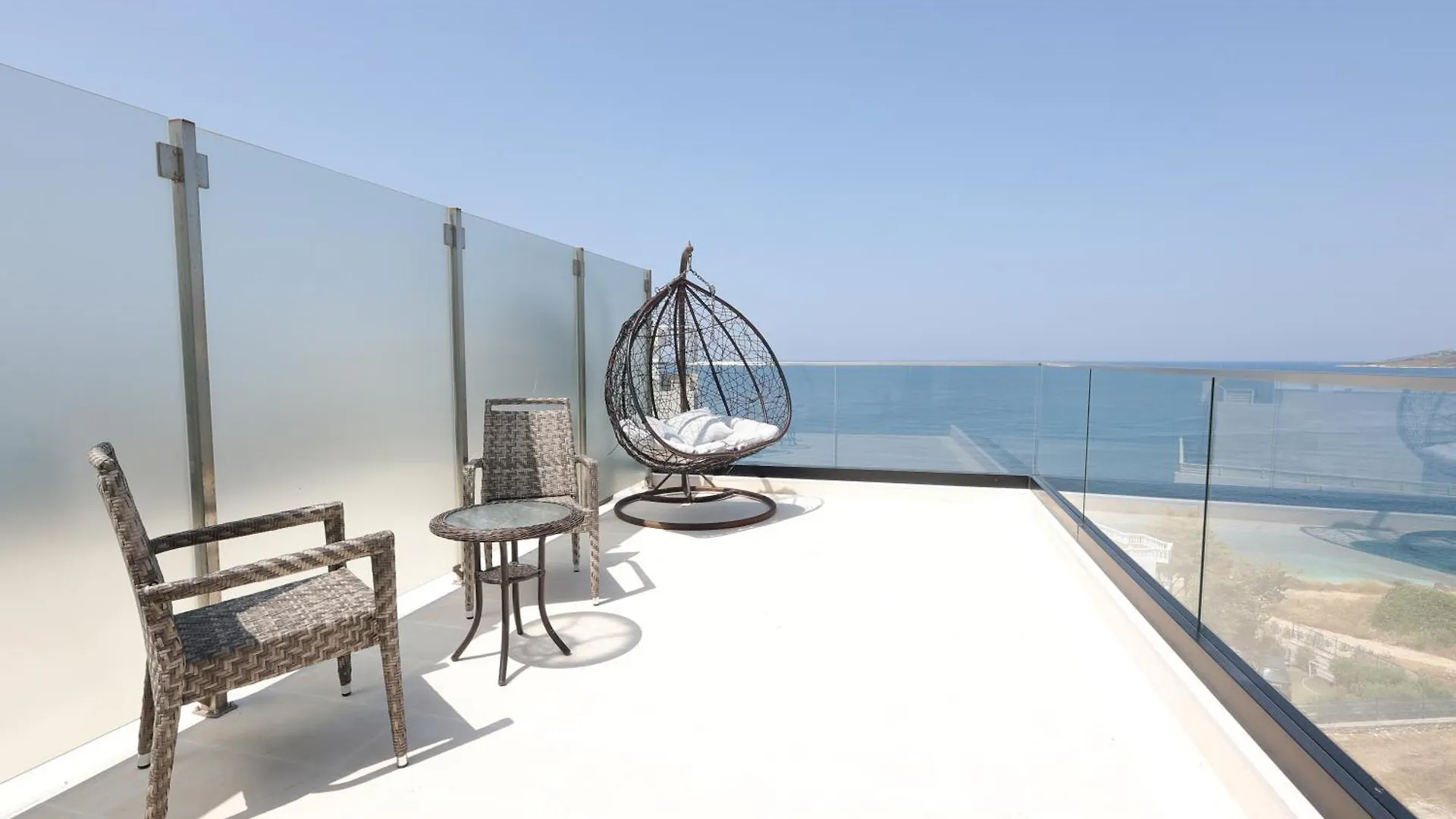 ****  Harbour Hotel Saranda Arnavutluk