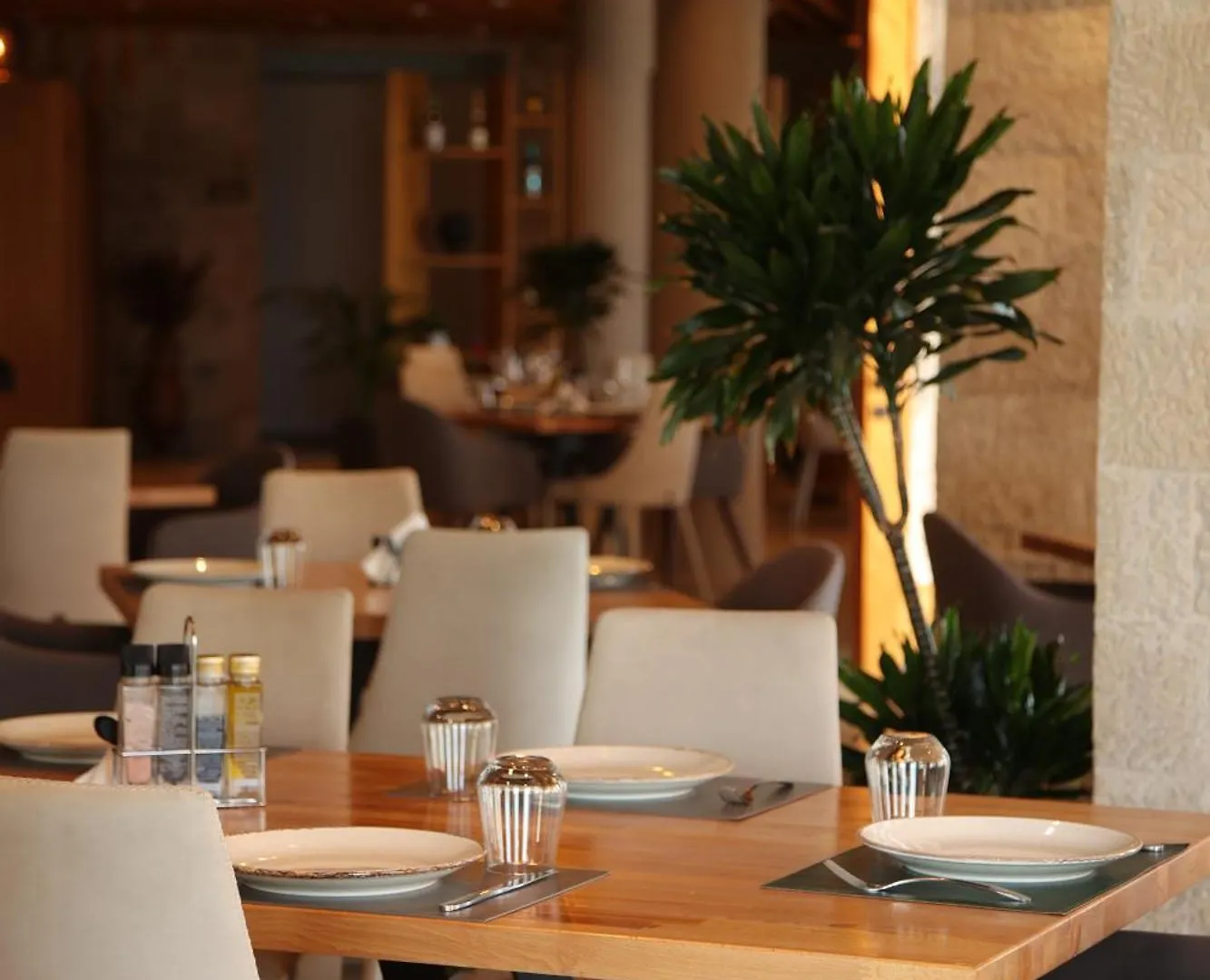 Harbour Hotel Sarande